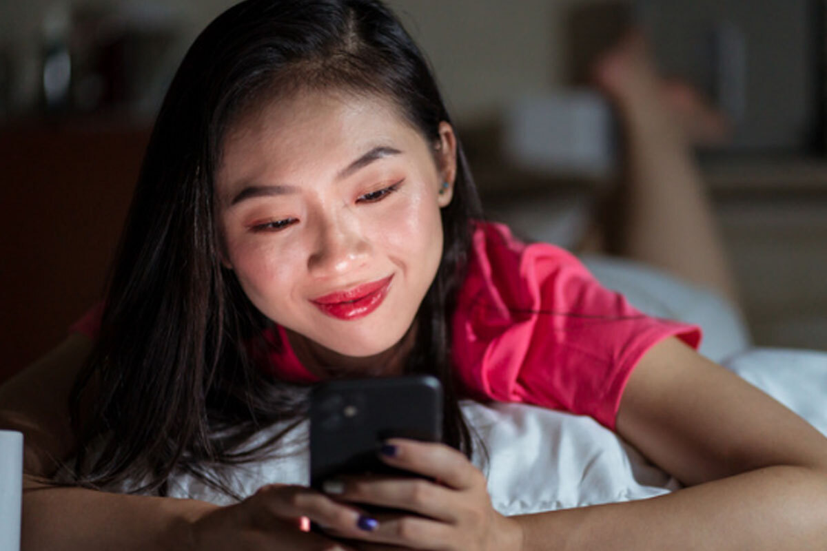 11 Cara untuk Memulai Percakapan dengan Seorang Wanita di Instagram 11 Cara untuk Memulai Percakapan dengan Seorang Wanita di Instagram